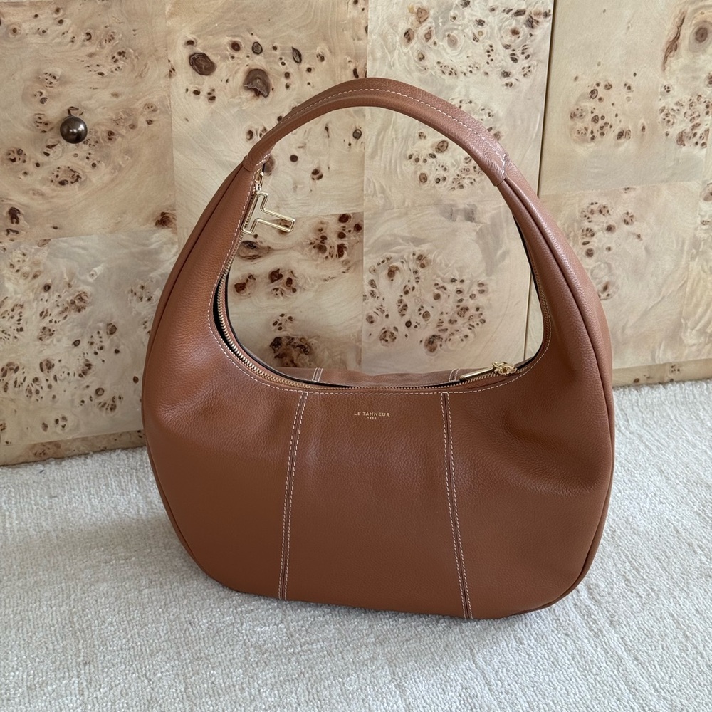 Juiliette Medium Hobo Bag brown leather